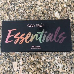 Violet Voss eye shadow ❤️❤️